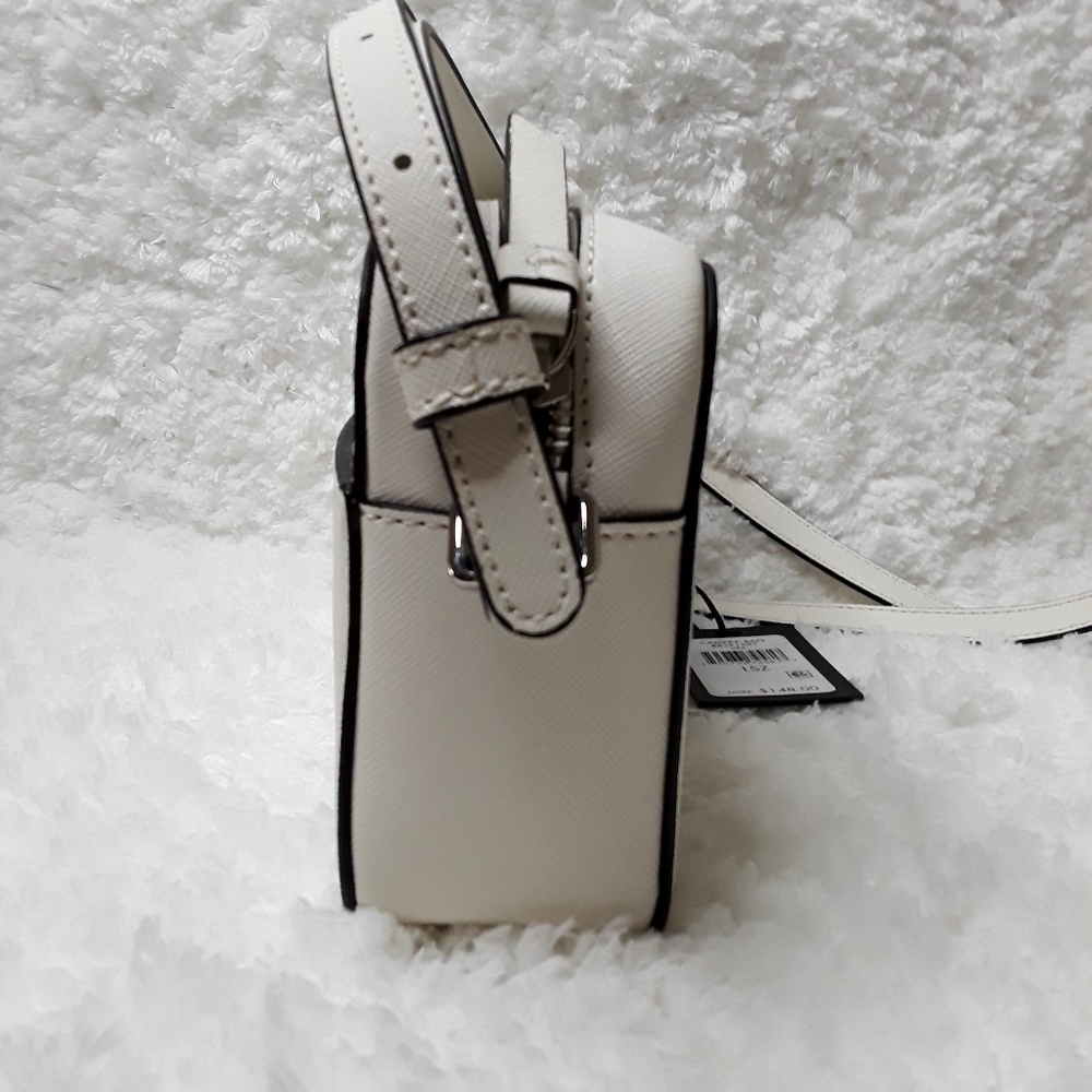 📸 DKNY White & Black Camera Bag - Picture 4 of 5